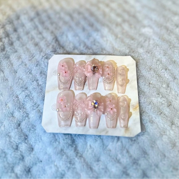 Press on Nails💅 $20 each - Picture 1 of 12